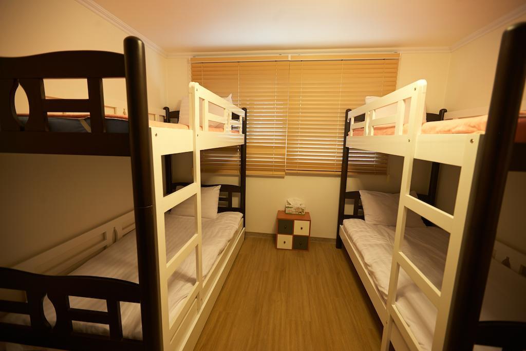 סיאול Moon Hostel חדר תמונה