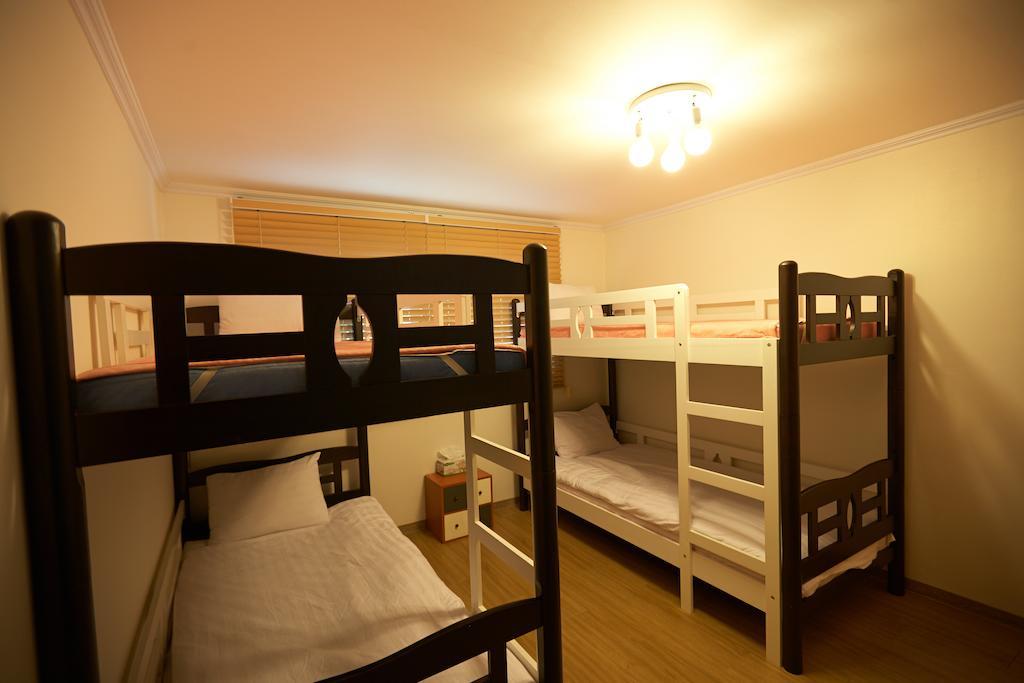 סיאול Moon Hostel חדר תמונה