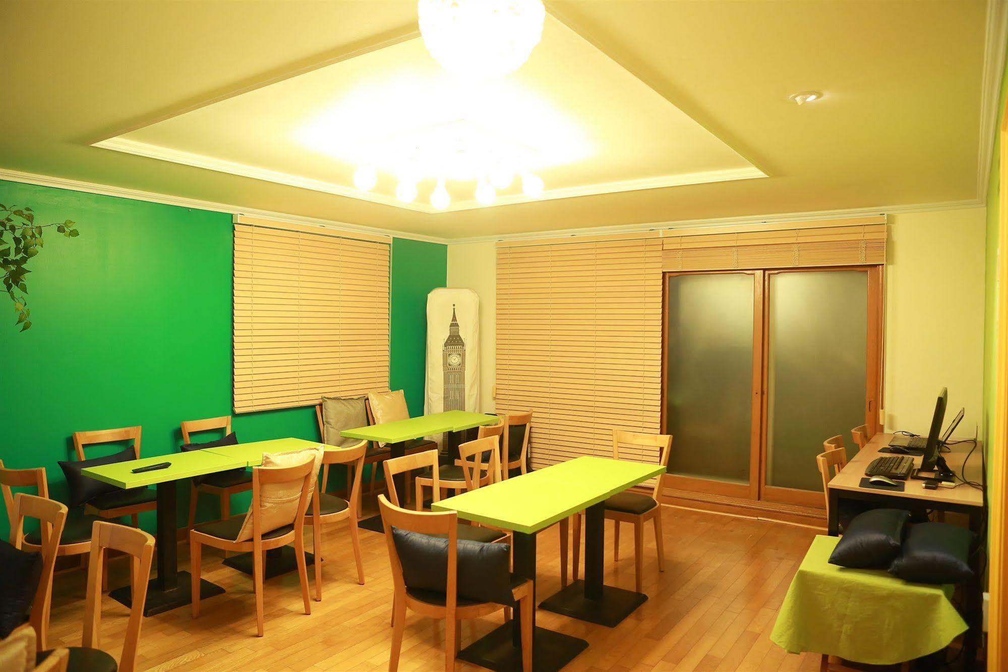 סיאול Moon Hostel מראה חיצוני תמונה